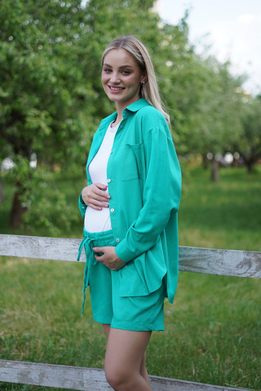 Maternity suit